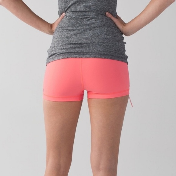 NWT Lululemon Liberty Short GRPF/BLEC coral Sz 4 - Picture 2 of 8